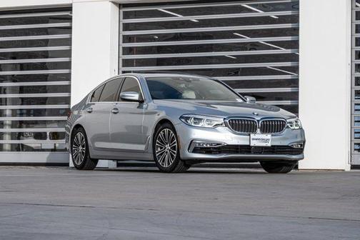 2018 BMW 540 540i