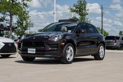 Copper Ruby Metallic 2024 Porsche Macan Macan
