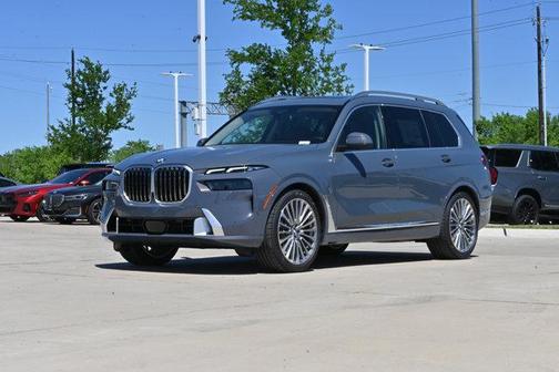 Sparkling Copper Metallic 2026 BMW X7 xDrive40i