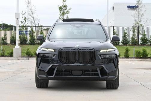 Black Sapphire Metallic 2027 BMW X7 xDrive40i