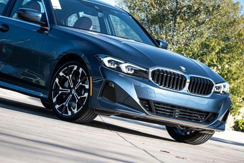2025 BMW 330 330i Sedan