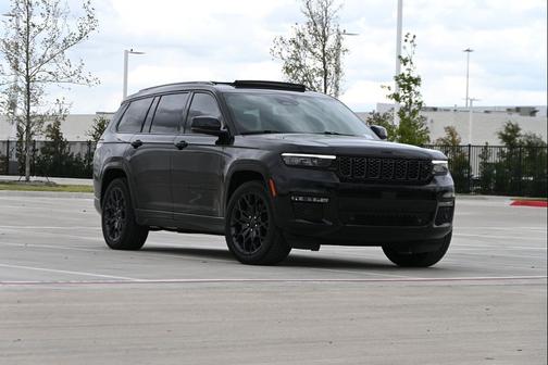 Diamond Black Crystal Pearlcoat 2024 Jeep Grand Cherokee L Summit Reserve