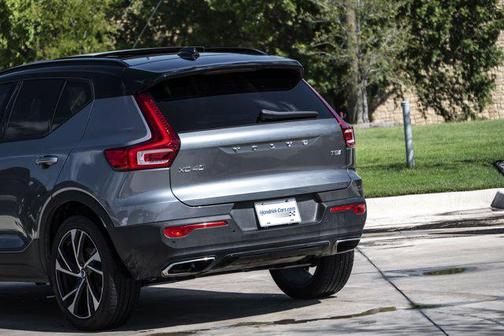2019 Volvo XC40 T5 R-Design