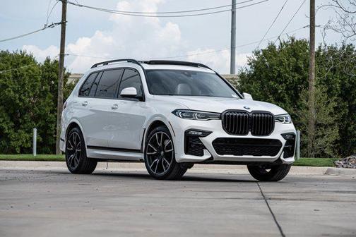 2022 BMW X7 xDrive40i