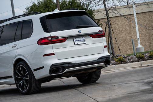 2022 BMW X7 xDrive40i