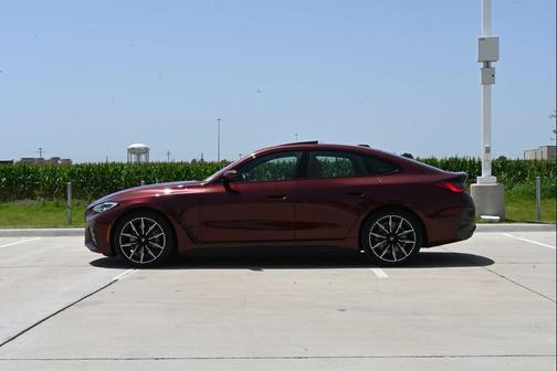 Aventurin Red Metallic 2023 BMW i4 Gran Coupe eDrive40