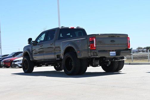 2026 Ford F-450 Lariat