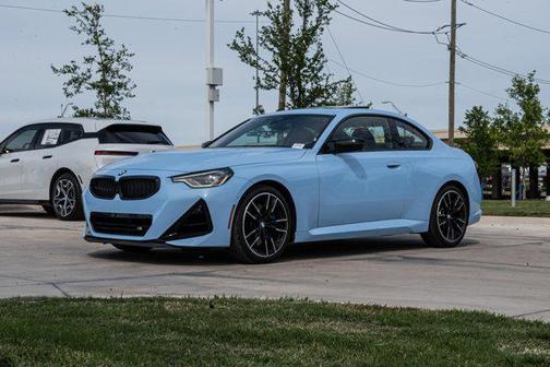 Zandvoort Blue 2025 BMW M240 i