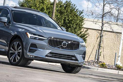 2022 Volvo XC60 B5 Inscription