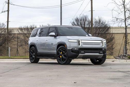 2024 Rivian R1S Adventure Quad-Motor Large Package