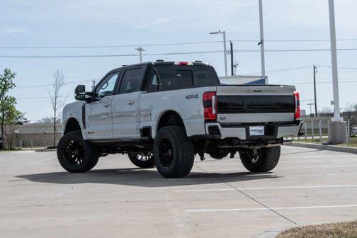 2025 Ford F-250 Platinum