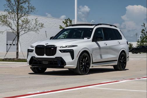 Alpine White 2025 BMW X7 M60i