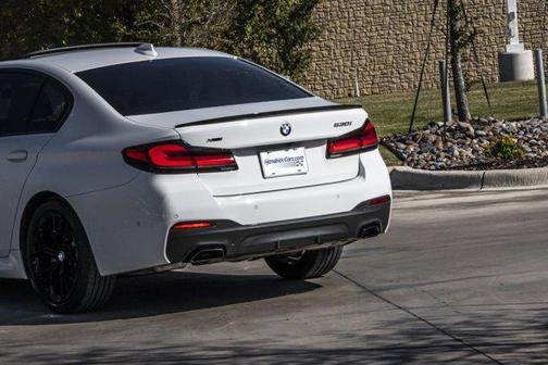 2022 BMW 530 i xDrive