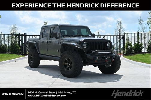 Sting-Gray Clearcoat 2021 Jeep Gladiator Willys 4x4
