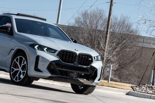 2026 BMW X6 M60i