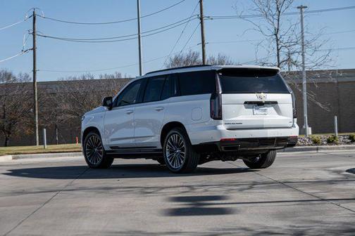 2025 Cadillac Escalade Sport Platinum