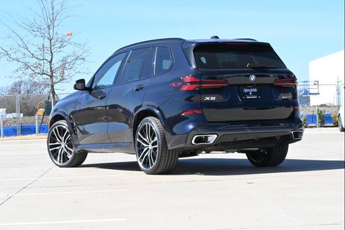 Carbon Black Metallic 2026 BMW X5 xDrive40i