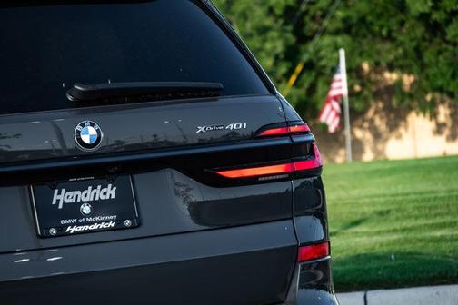 2026 BMW X7 xDrive40i