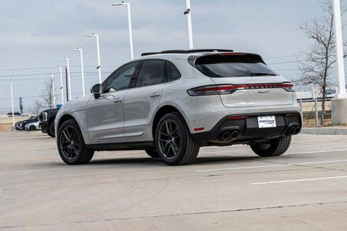 2023 Porsche Macan T