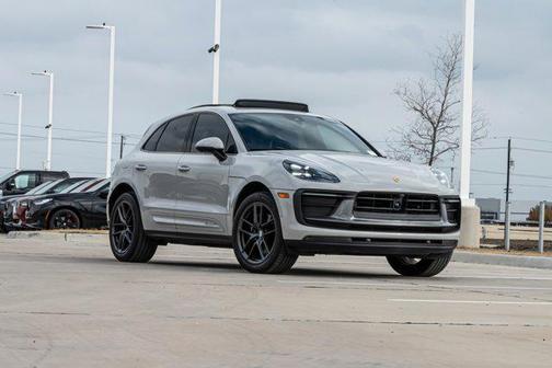2023 Porsche Macan T