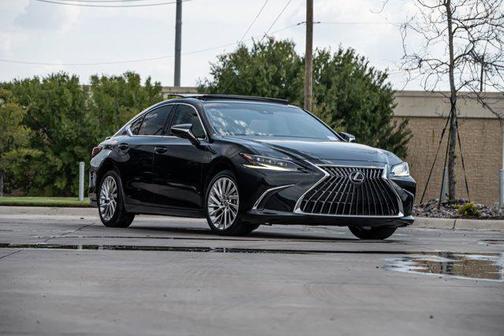 2022 Lexus ES 350 Ultra Luxury