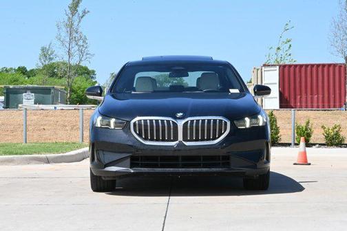 Black Sapphire Metallic 2024 BMW 530 i