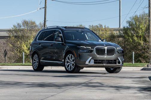 2025 BMW X7 xDrive40i