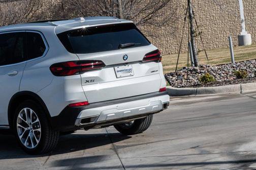 2025 BMW X5 xDrive40i