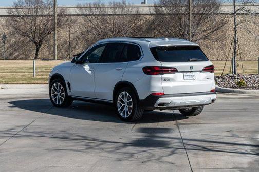 2025 BMW X5 xDrive40i