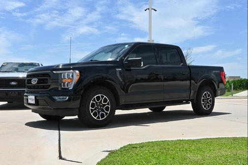 AGATE BLACK METALLIC 2023 Ford F-150 XLT