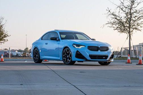 2025 BMW M240 i