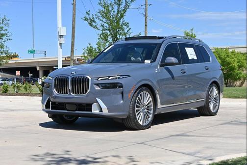 Sparkling Copper Metallic 2026 BMW X7 xDrive40i