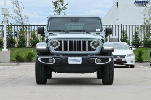 Earl Clearcoat 2024 Jeep Wrangler 4-Door Sahara 4x4