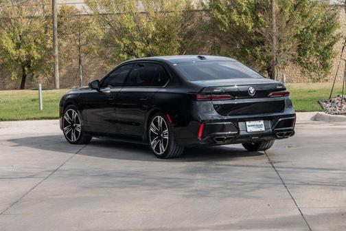 2023 BMW 760 i xDrive