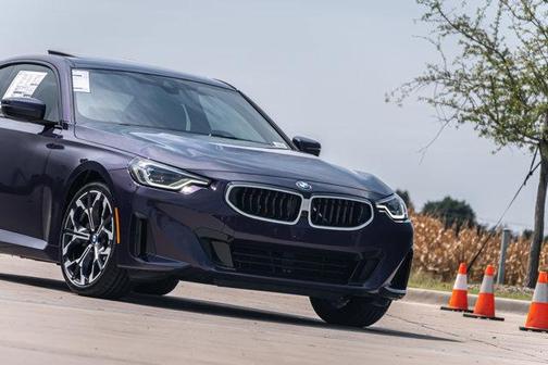 2025 BMW 230 i