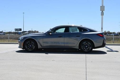Skyscraper Grey Metallic 2026 BMW i4 Gran Coupe xDrive40
