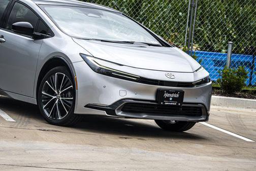 2023 Toyota Prius XLE