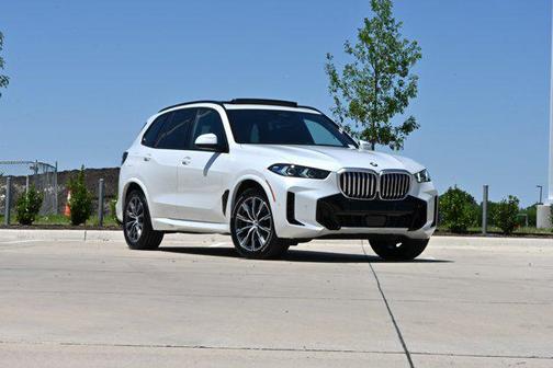 Mineral White Metallic 2026 BMW X5 xDrive40i