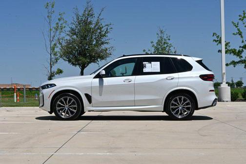 Mineral White Metallic 2026 BMW X5 xDrive40i