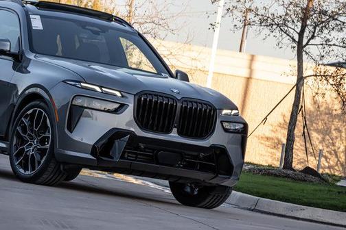2026 BMW X7 xDrive40i