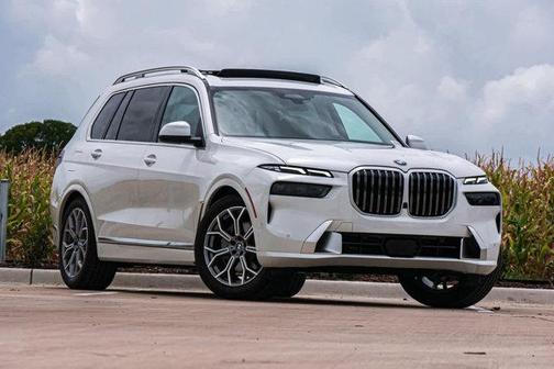 2025 BMW X7 xDrive40i