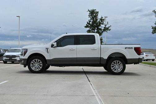 Star White Metallic Tri-Coat/Marsh Gray 2025 Ford F-150 King Ranch