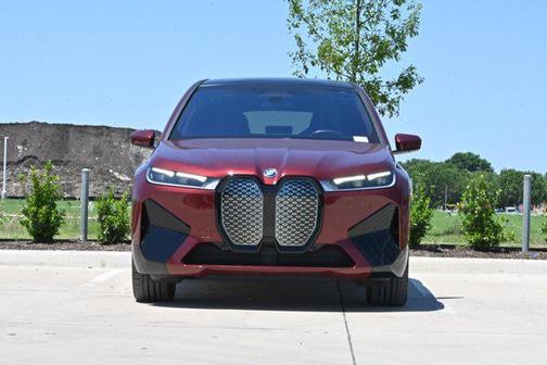 Aventurin Red Metallic 2025 BMW iX xDrive50