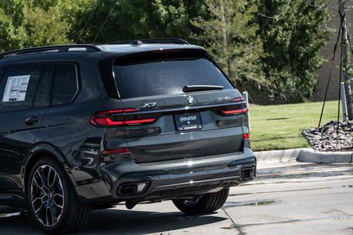 2026 BMW X7 xDrive40i