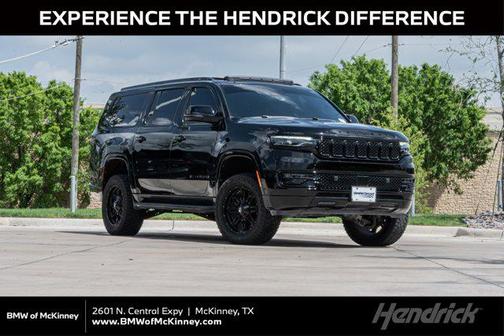 Diamond Black Crystal Pearlcoat 2023 Jeep Wagoneer L Series II 4x4