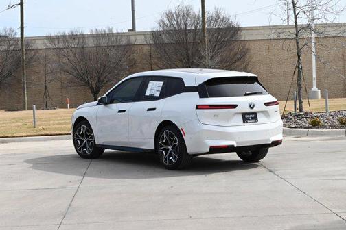 2026 BMW iX xDrive45