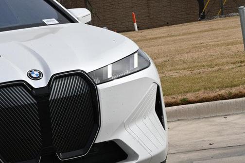 2026 BMW iX xDrive45