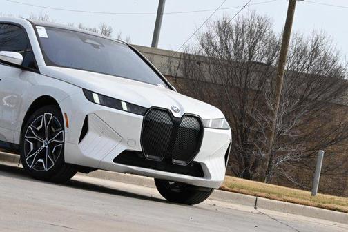 2026 BMW iX xDrive45