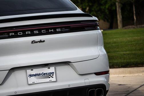 2025 Porsche Cayenne E-Hybrid S