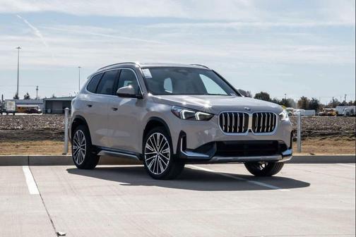Dune Grey Metallic 2026 BMW X1 xDrive28i